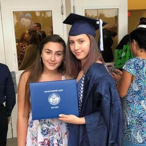 Meet your Posher, Hailey